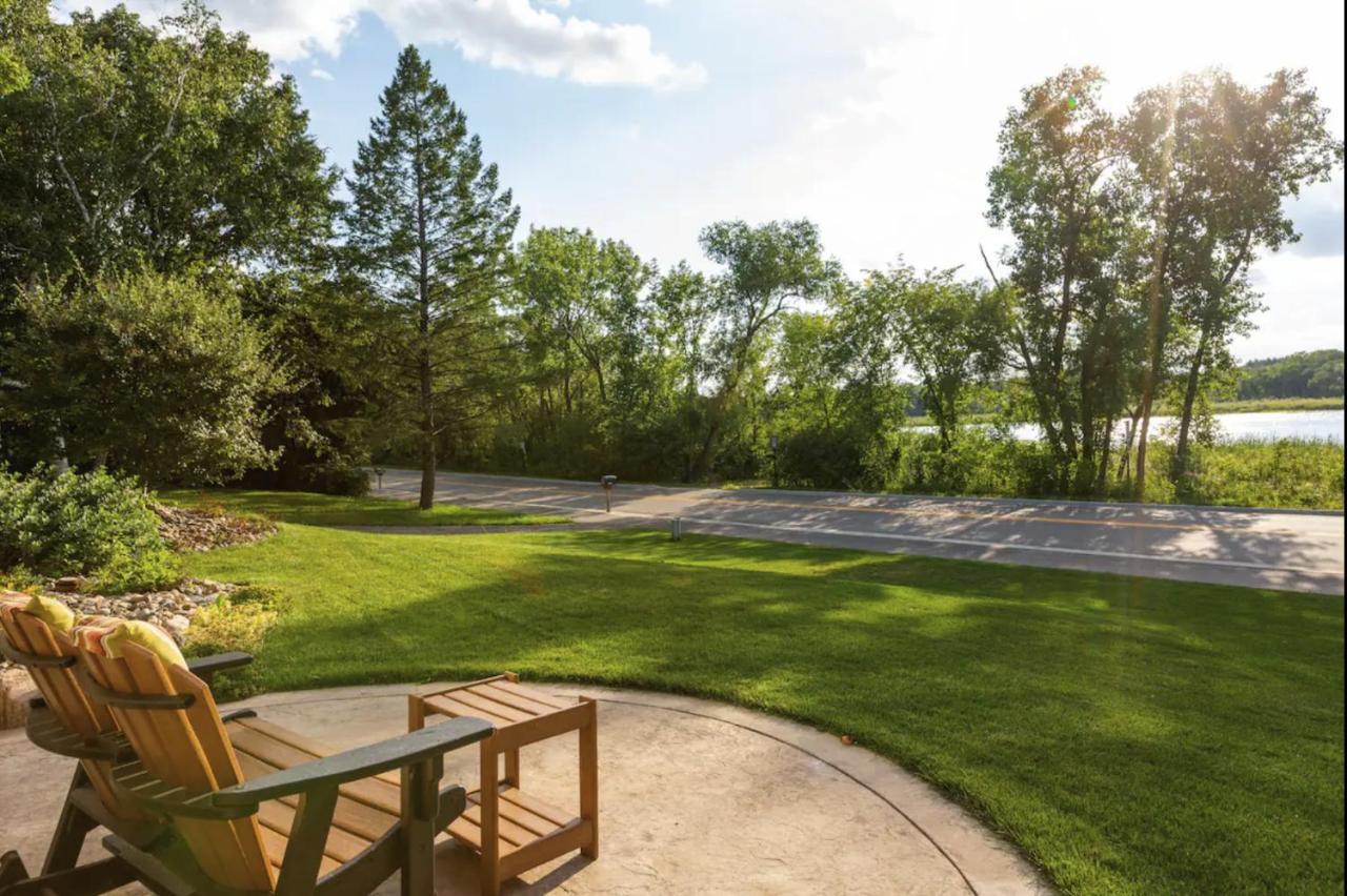 Cedar House Retreat * Excelsior